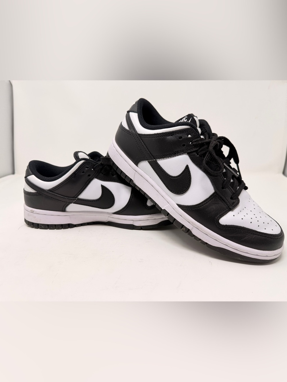 Nike Black and White Low-Top Sneakers with Swoosh